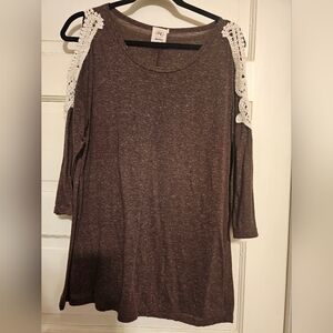 Grace & Emma Cold Shoulder 3/4 Sleeve Top 1XL  * 4/$20 *